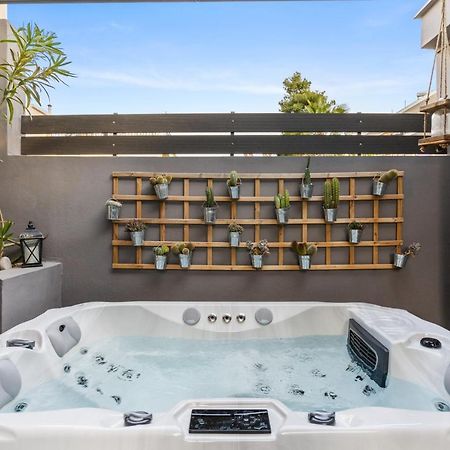 Luxe House In Glyfada With Spa Near Metro Station C8 Athen Exterior foto